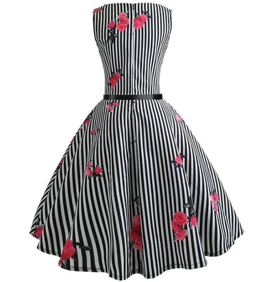 Abito Vintage A Righe Bianche E Nere