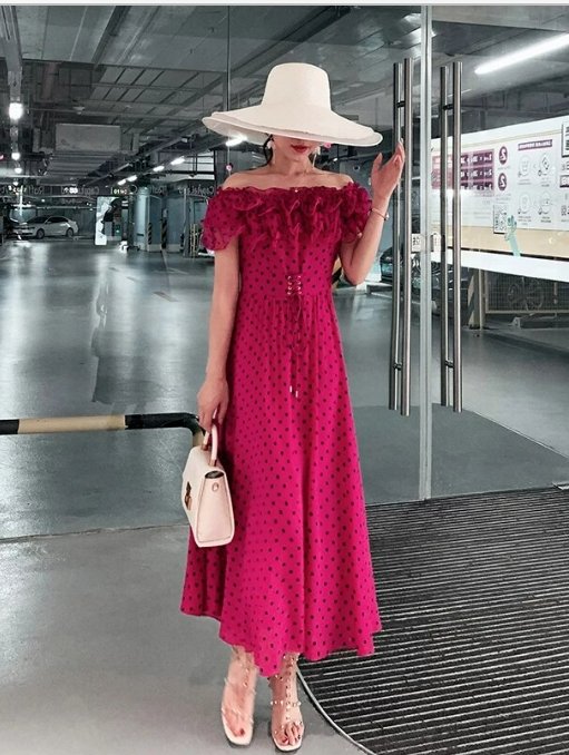 Abito Rosso Volume Anni '40