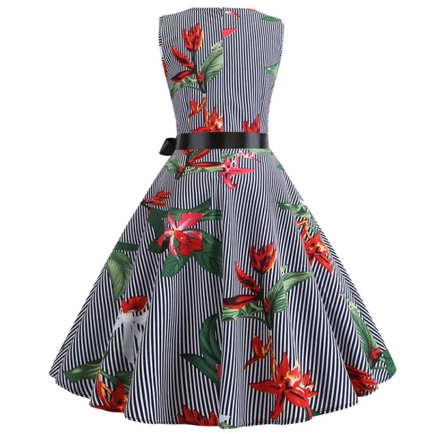 Abito Retrò A Righe