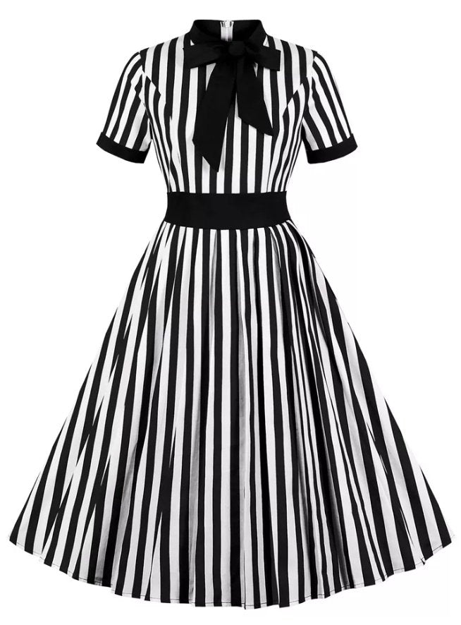 Abito Vintage A Trapezio Con Cintura Con Fiocco