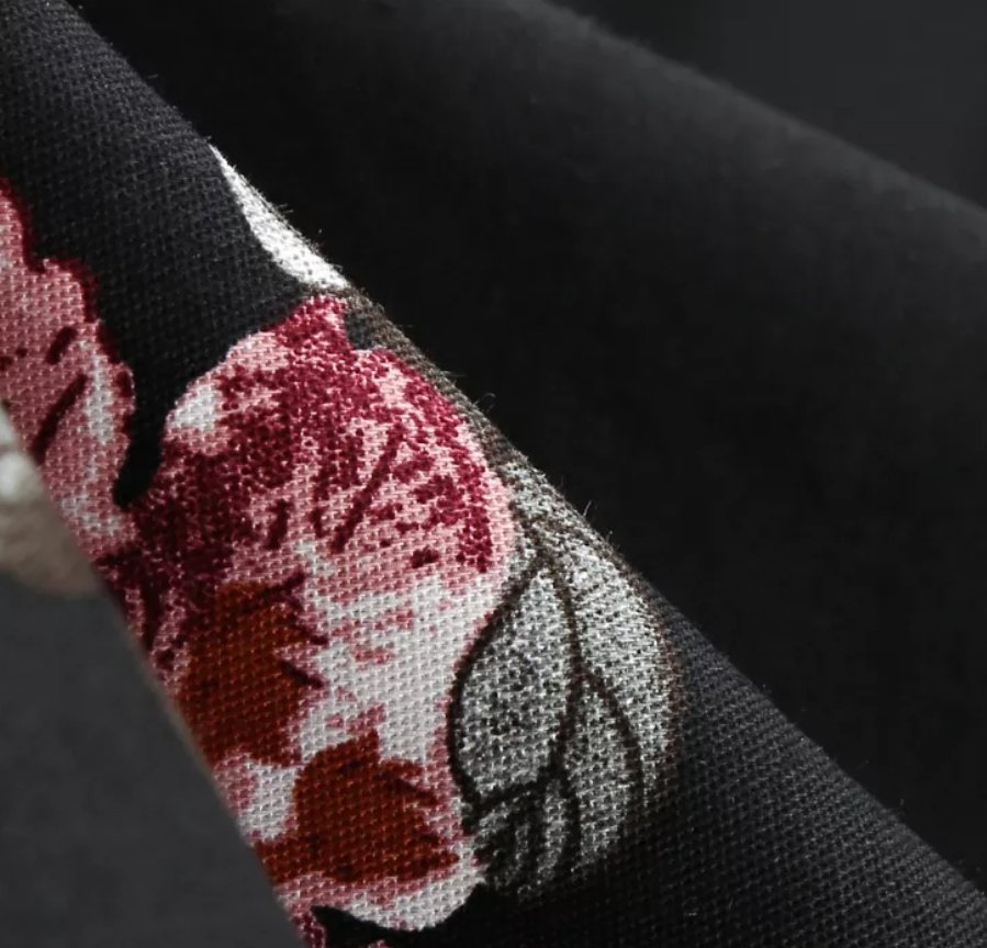 Abito Vintage Nero Con Collo A Punta